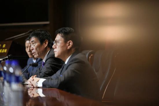 成人在线免费观看视频